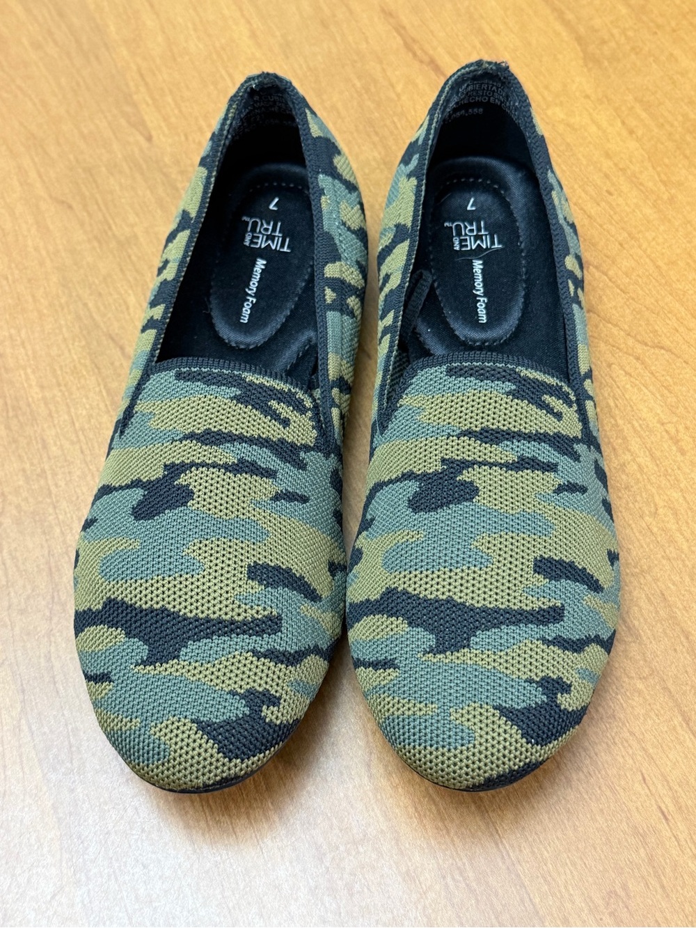 Time and Tru Women's Camouflage Slip-On Memory Foam Flats - video in listing